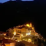 La Terrazza Nel Borgo 3* Tortora